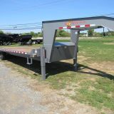 BWISE-8x30-Gooseneck-Deckover-Equipment-Trailer-Hydraulic-Beavertail-7.jpg