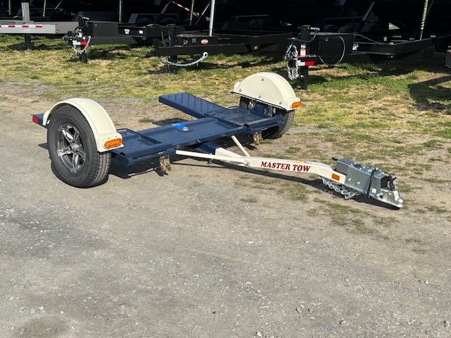 Master Tow 80″ Tow Dolly – Hydraulic Disc Brakes